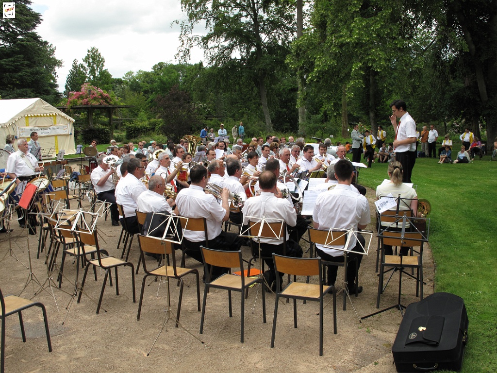 IMG_0200.jpg - M Barberon chef de la batterie fanfare d'Orléans