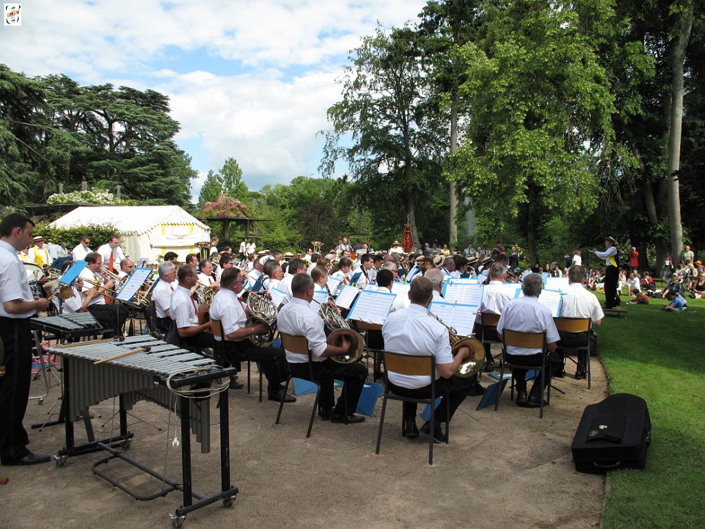 IMG_0263.jpg - Toutes les formations réunies pour les morceaux en commun soit près de 200 musiciens