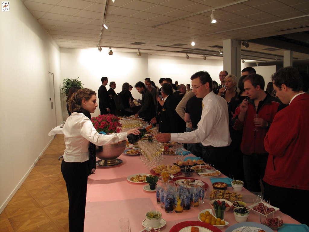 IMG_0114.jpg - Tout grand évènement se terminant par un banquet en Gaule, ici l'harmonie St Marc St Vincent a offert aux musiciens, amis et sponsors un superbe cocktail avec bien sûr le gateau d'anniversaire